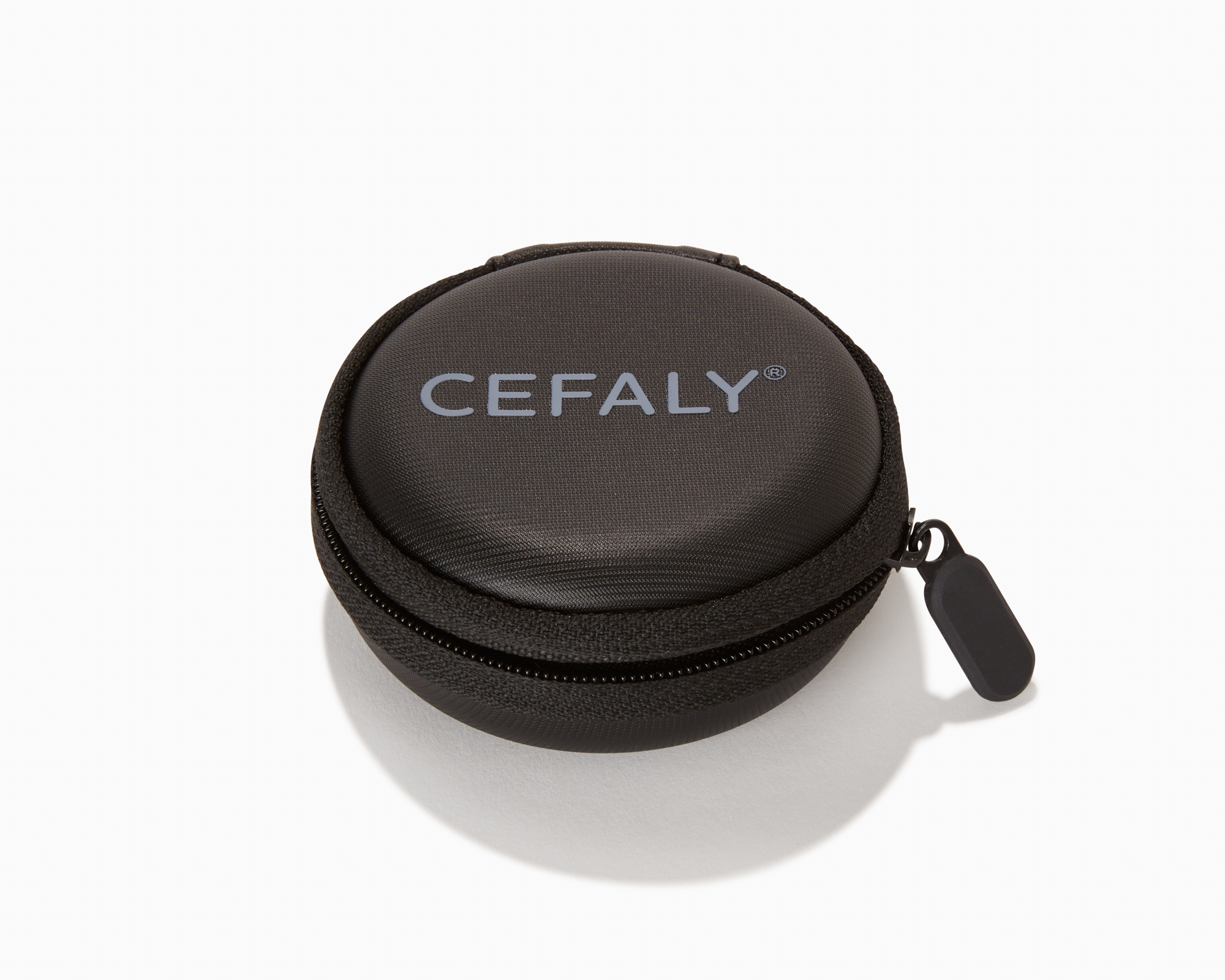 Foto del dispositivo CEFALY para el tratamiento y la prevención de migrañas sin electrodo 2