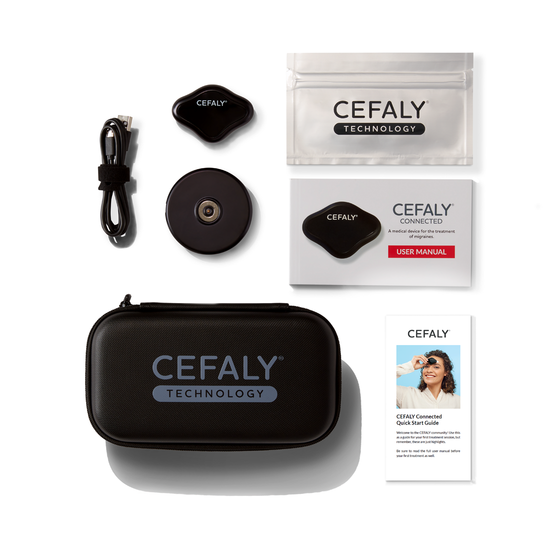 Appareil de traitement et de prévention de la migraine CEFALY avec électrode posés sur un bureau 4